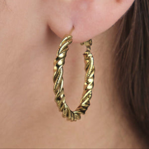 Creolen gedrehtem Muster Gold Creolen gedrehtem Muster Gold