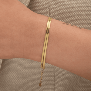Doppelschichtiges Armband mit Muster Gold Doppelschichtiges Armband mit Muster Gold