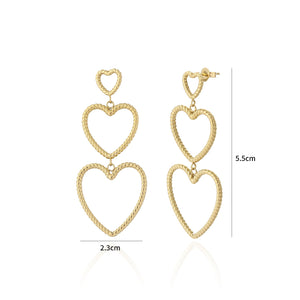 Hängende offene Goldherzen Hängende offene Goldherzen