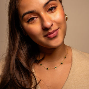 Kleeblätter Halskette Gold/schwarz Kleeblätter Halskette Gold/schwarz