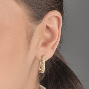 Rechteckige Ohrringe mit Steinchen Gold/weiß Rechteckige Ohrringe mit Steinchen Gold/weiß