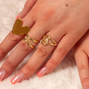 Doppelgeformter Goldring